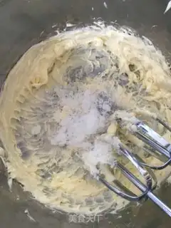 Make Flower cookies step 1