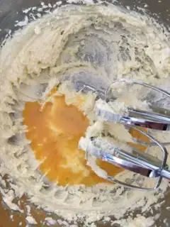 Make Flower cookies step 2