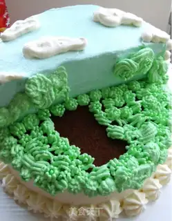Make Dinosaurs birthday cake step 8
