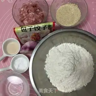 Make Onion pie step 0