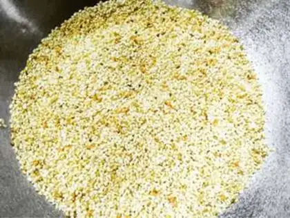 Make Sesame pretzels step 0