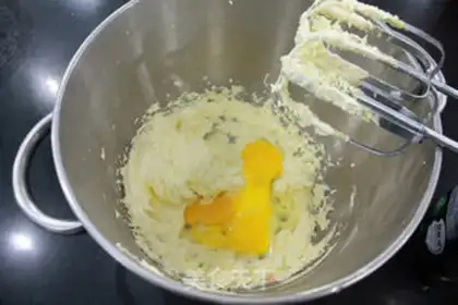 Make Apricot cookies step 2