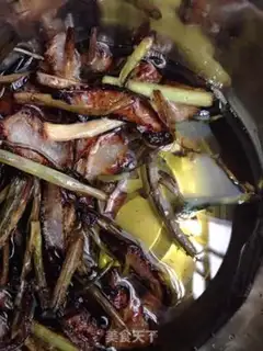 Make Onion oil step 4