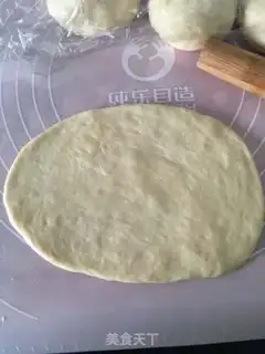 Make The soup grows soft onion bread step 8