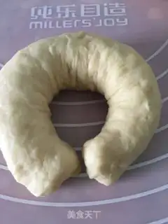 Make The soup grows soft onion bread step 10
