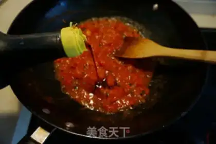 Make Tomato fried eggs step 9