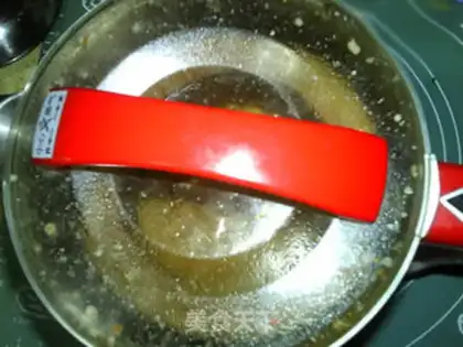 Make walnut oatmeal, red soy sauce step 11