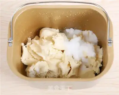Make A milk toast from Hsiao Chong step 1