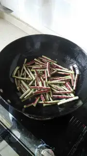 Make Soccer Bean Horn step 1