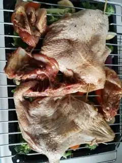 Make Honey sauce, roasted chicken legs step 4