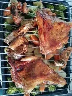 Make Honey sauce, roasted chicken legs step 5