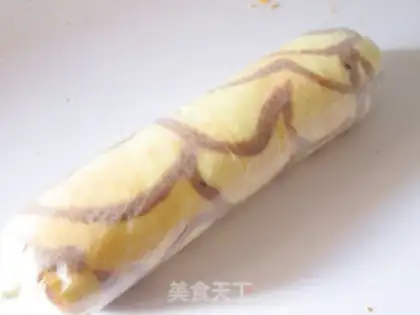 Make Flower bean rolls step 17