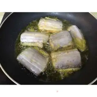 Make Red-fried fish step 2