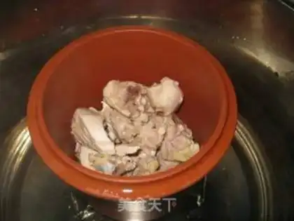 Make The ginseng chicken soup step 3