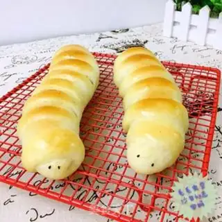 Make Lovely caterpillar sandbag step 12