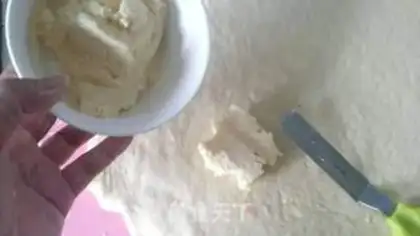 Make Egg-milk coconut bread ring step 23