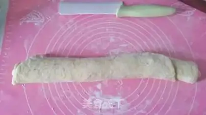 Make Egg-milk coconut bread ring step 25