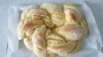 Make Egg-milk coconut bread ring step 29