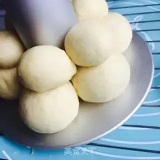 Make Hands in hand, bear bread step 8