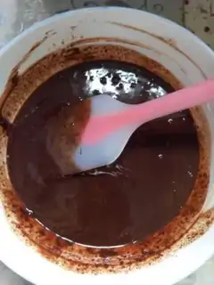 Make Eight-inch chocolate mousse cake step 14