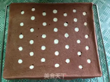 Make Pour some cocoa rolls step 15