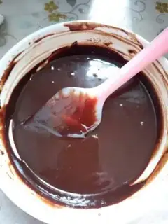 Make Eight-inch chocolate mousse cake step 16