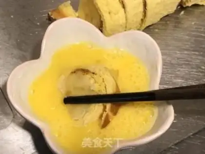 Make Banana rolls step 5