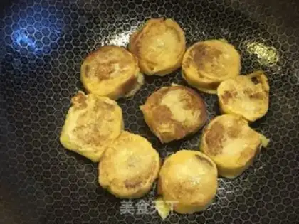 Make Banana rolls step 8