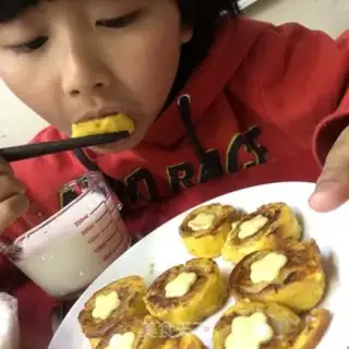 Make Banana rolls step 13