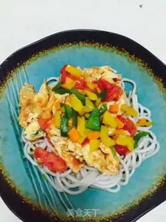 Make Pepper tomato egg noodles step 2