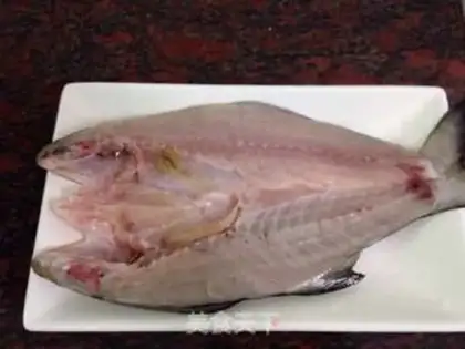 Make Sour plum evaporate midday fish step 1