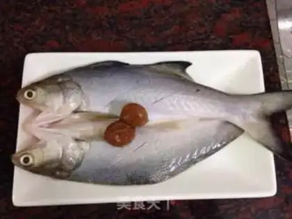Make Sour plum evaporate midday fish step 2