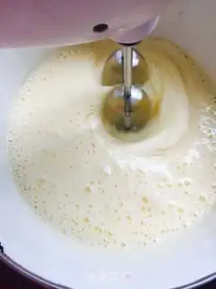 Make Italian sponge cake step 3