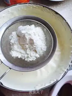 Make Italian sponge cake step 5