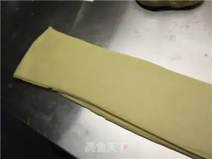 Make Sugar roses step 9