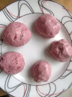Make A cup of tea and rose and cherry step 1