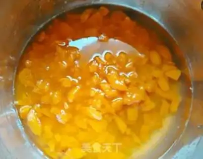Make Homemade almond sauce step 4
