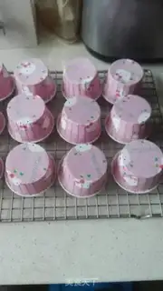 Make Beautiful cupcakes step 7