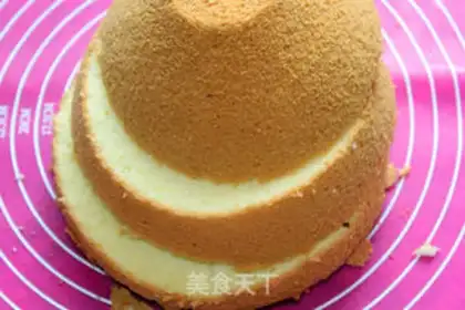 Make Barbie dolls flipping candy cake step 10