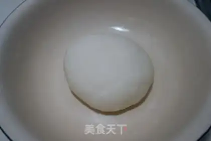 Make Spaghetti pasta step 1