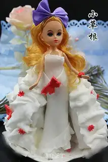 Make Barbie dolls flipping candy cake step 22
