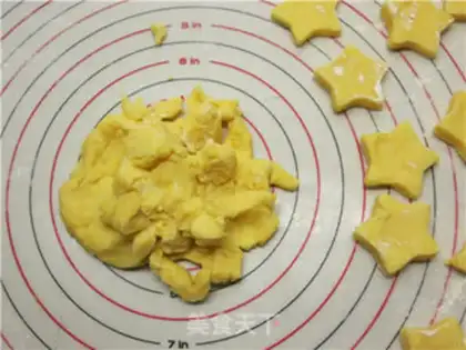 Make Jell-O Cheda cheese cookies step 15