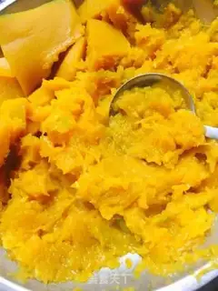 Make Pumpkin buns step 1