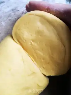 Make Pumpkin buns step 8