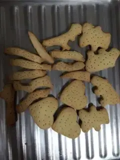 Make Easy-to-hand toothbrush cookies step 6