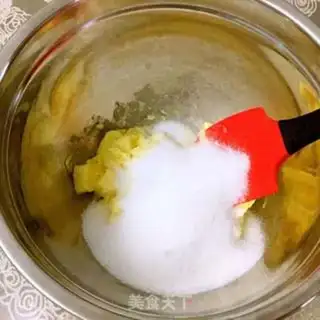 Make Lemon pound cake step 2