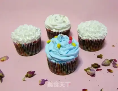 Make Chocolate cupcakes step 5