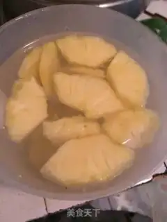 Make Pineapple fried meat step 0