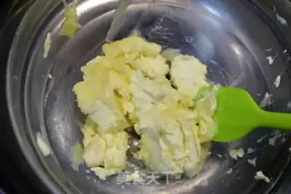 Make Put on some frozen cheese step 2