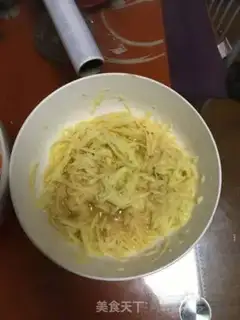 Make Fresh potato rainbow cake step 1